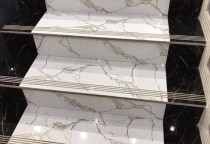 Những Mẫu Gạch Ốp Cầu Thang Đẹp Để 2025 Không Bị Lỗi Thời 